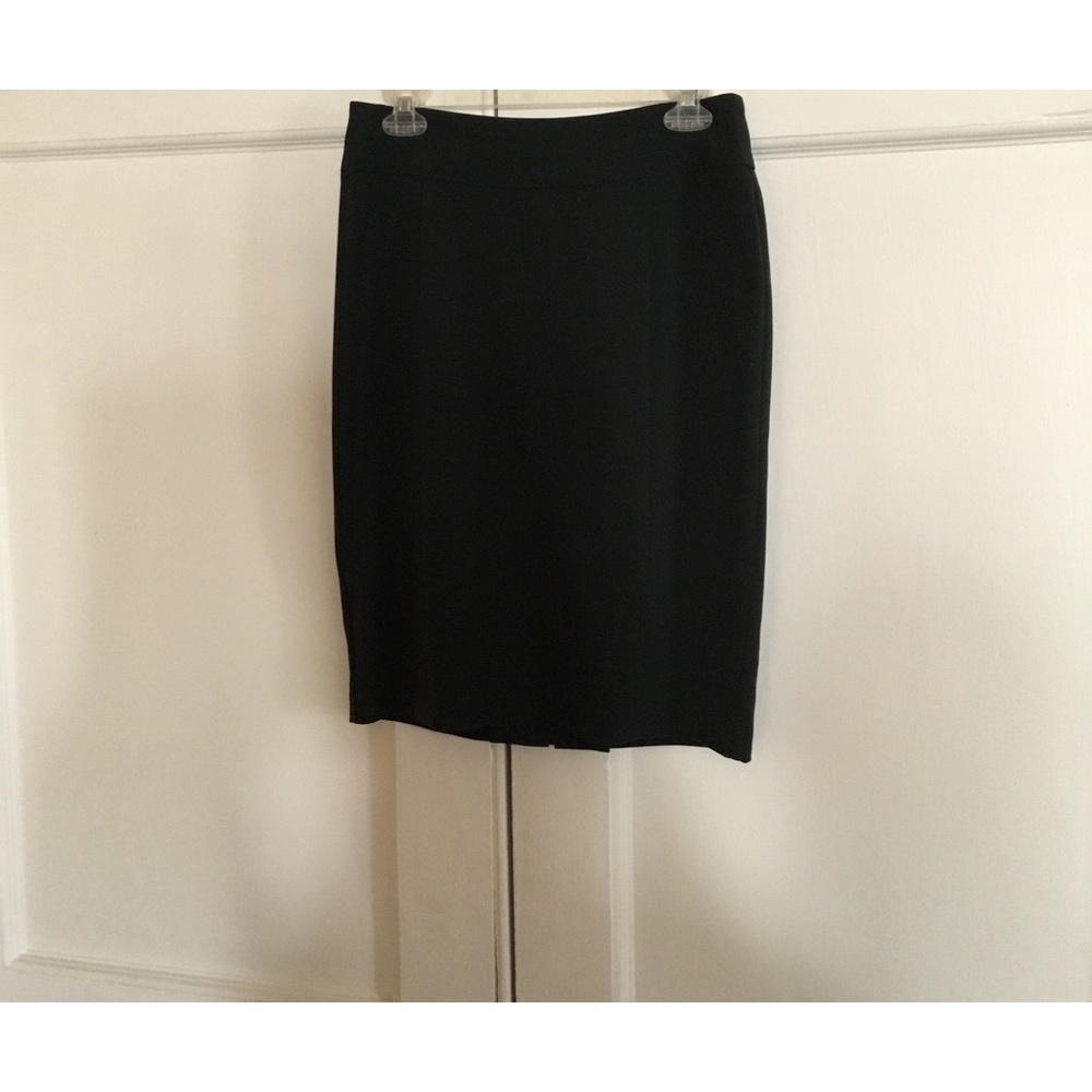 New York & Co dark green knee length pencil skirt